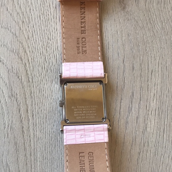 Kenneth Cole Watch - Picture 4 of 4